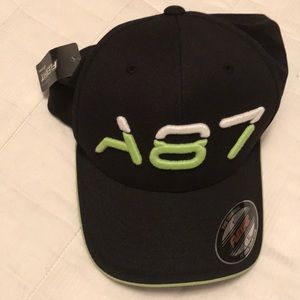 a87 cap white